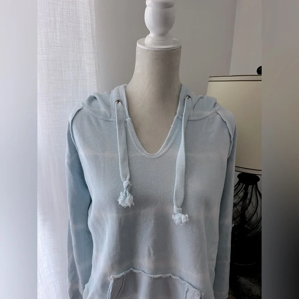 Ocean drive Light Blue tie dye Hoodie - Picture 3 of 7